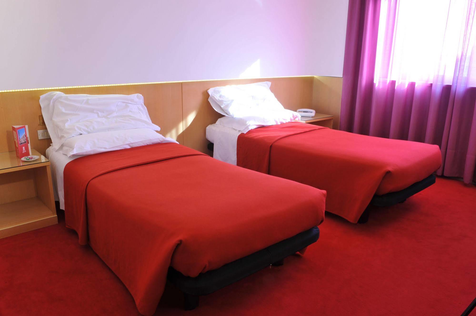 Hotel Ariane Thiene Dış mekan fotoğraf